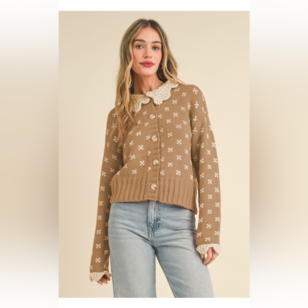 Roolee -Taupe collared sweater - Picture 2 of 2